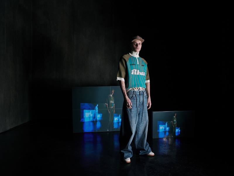 The Rhuigi x Zara RHU collection taps into a sporty style as seen in the new campaign with Arón Piper. » Arón Piper Takes the Spotlight in Rhuigi x Zara RHU Campaign The Rhuigi x Zara RHU collection taps into a sporty style as seen in the new campaign with Arón Piper.