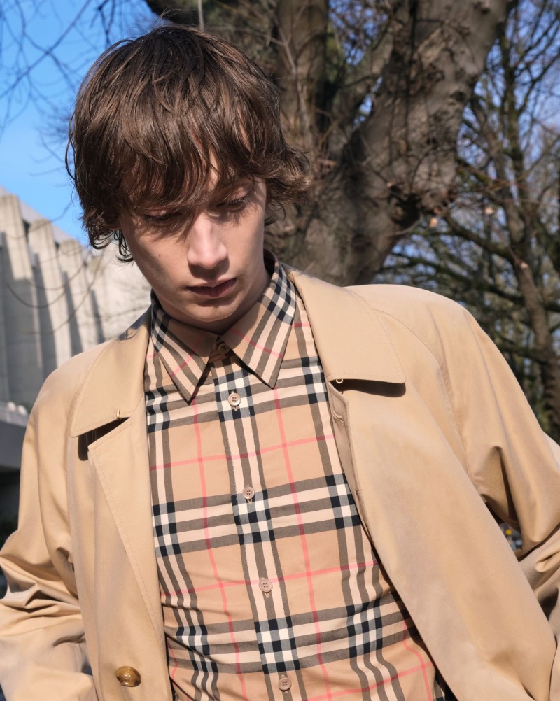 Burberry Trench Check Shirt Men MatchesFashion 2023 » Burberry's Timeless Appeal Takes the Spotlight for MatchesFashion Burberry Trench Check Shirt Men MatchesFashion 2023