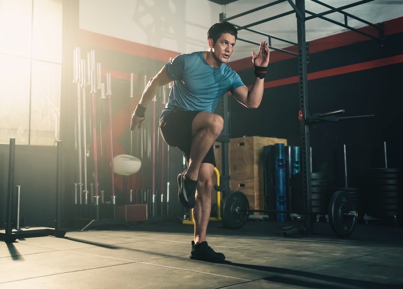 Man Working Out Gym Workout Wear » Fit for Fashion: The Best Workout Wear Brands Man Working Out Gym Workout Wear