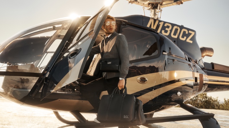 Michael Michael Kors Spring Summer 2023 Campaign Men » Baptiste Heads to LA for MICHAEL Michael Kors Campaign Michael Michael Kors Spring Summer 2023 Campaign Men