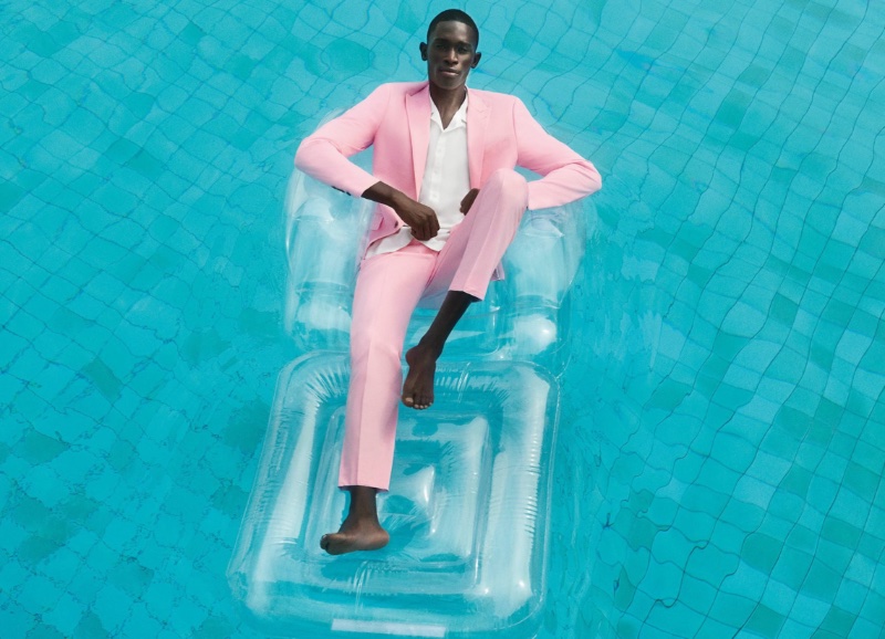 Paco Diouf Pink Suit JOOP Spring Summer 2023 Campaign Men Pool Floatie » Miami Magic: JOOP! Unveils Spring 2023 Campaign Paco Diouf Pink Suit JOOP Spring Summer 2023 Campaign Men Pool Floatie
