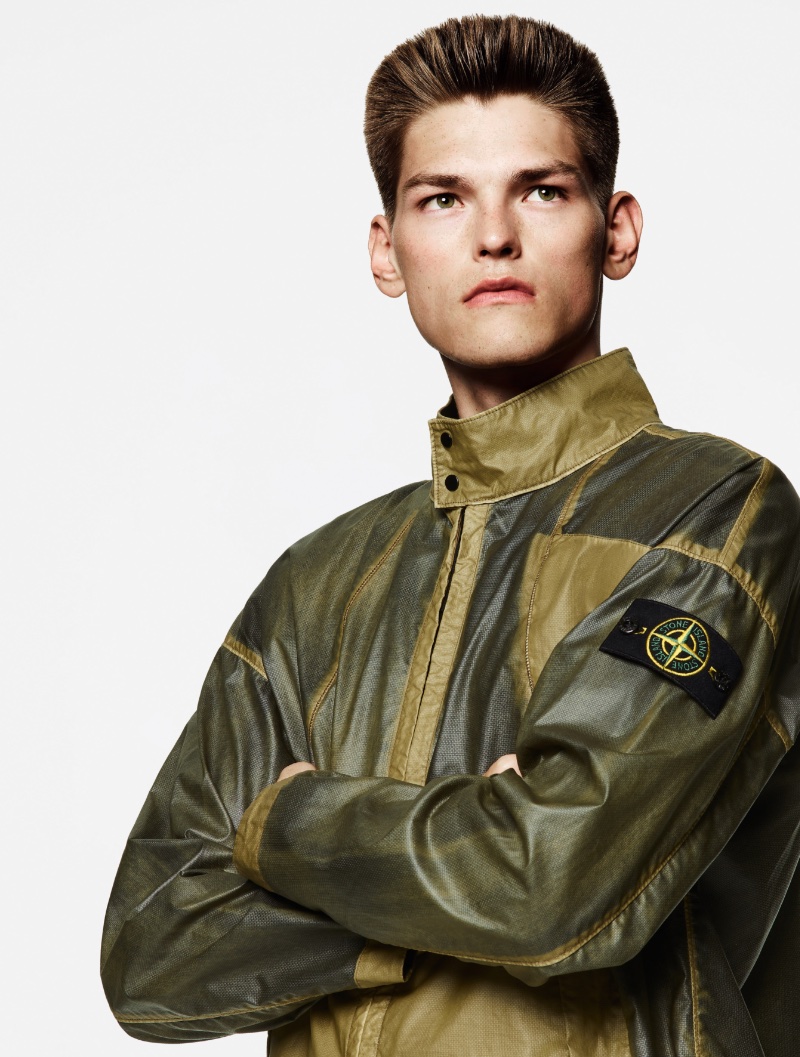 Stone Island Hand Sprayed Spring Summer 2023 Collection Dodge Dunlap » Stone Island's Artful Hand-Sprayed Collection Stone Island Hand Sprayed Spring Summer 2023 Collection Dodge Dunlap