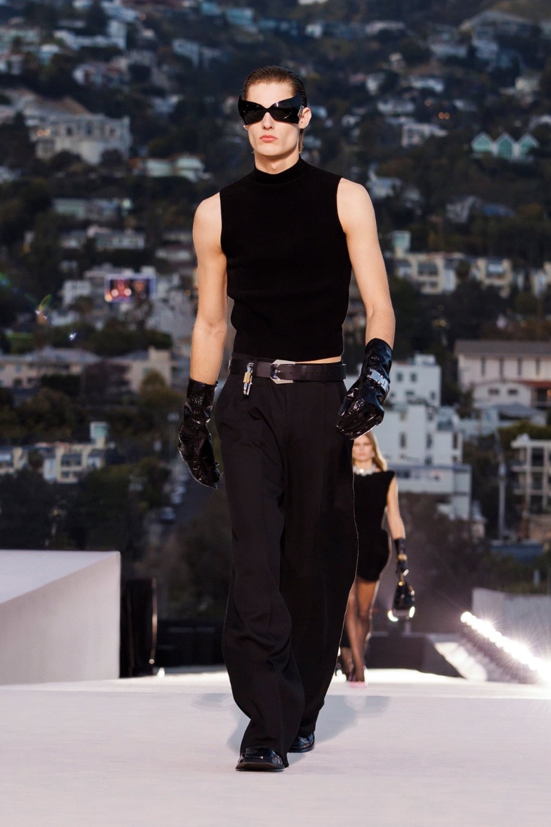 Versace Fall 2023: A Celebration of the Male Form