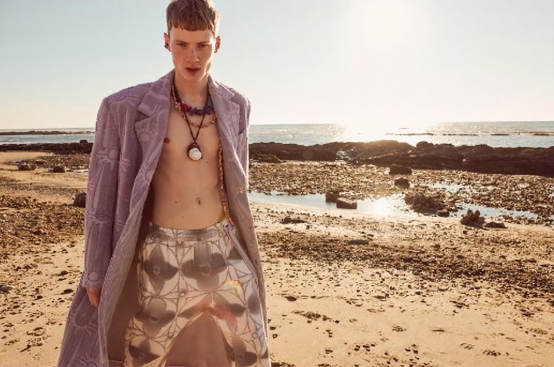 » Braien Embraces Summer's Soft Radiance for L'Officiel Hommes Italia Braien Vaiksaar 2023 LOfficiel Hommes Italia Editorial 006