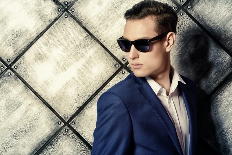 Classic Sunglasses Man » Top Men's Fashion Sunglasses Every Guy Should Have Classic Sunglasses Man