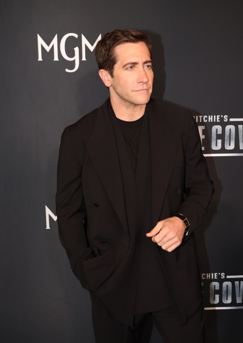» Jake Gyllenhaal Wears Umit Benan at The Covenant Premiere Jake Gyllenhaal The Covenant LA Premiere 2023 003