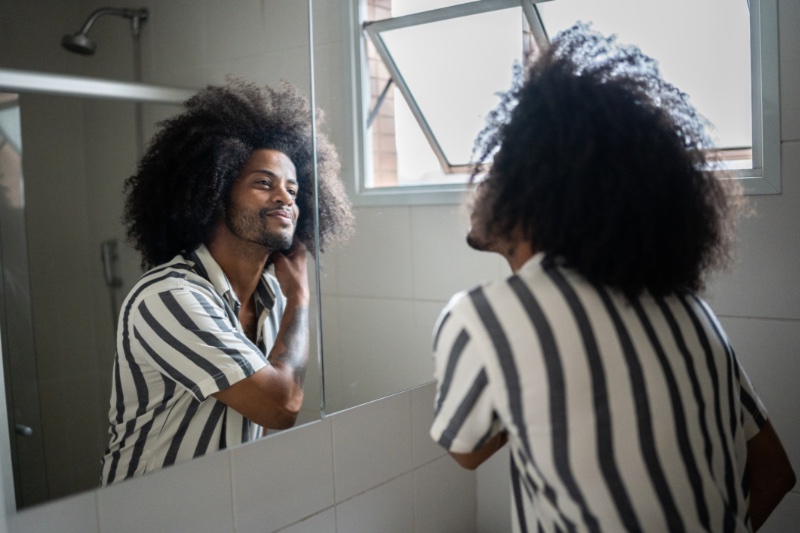 Man Curly Hair Afro Styling Mirror