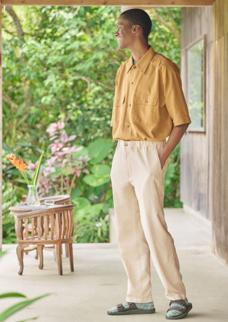 UNIQLO Linen Blend Relaxed Pants