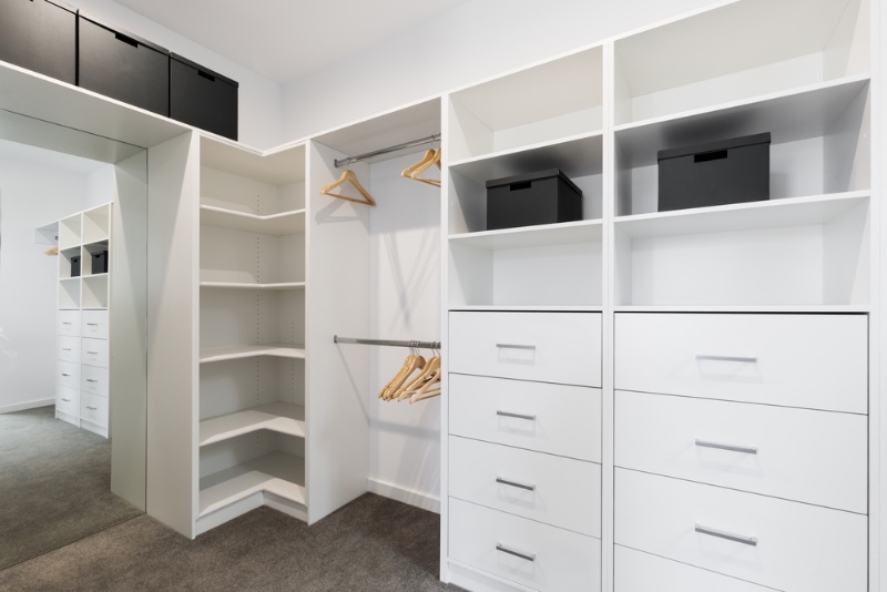 Walk In Closet Hanging Rods Walk In Closet Hanging Rods