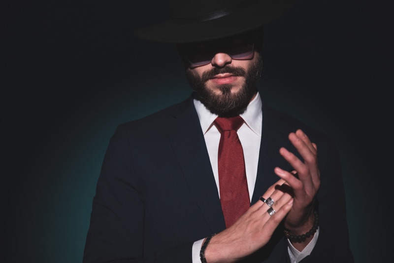 Wearing Multple Rings Man » Wearing Multiple Rings: The Latest Fashion Trend Wearing Multple Rings Man