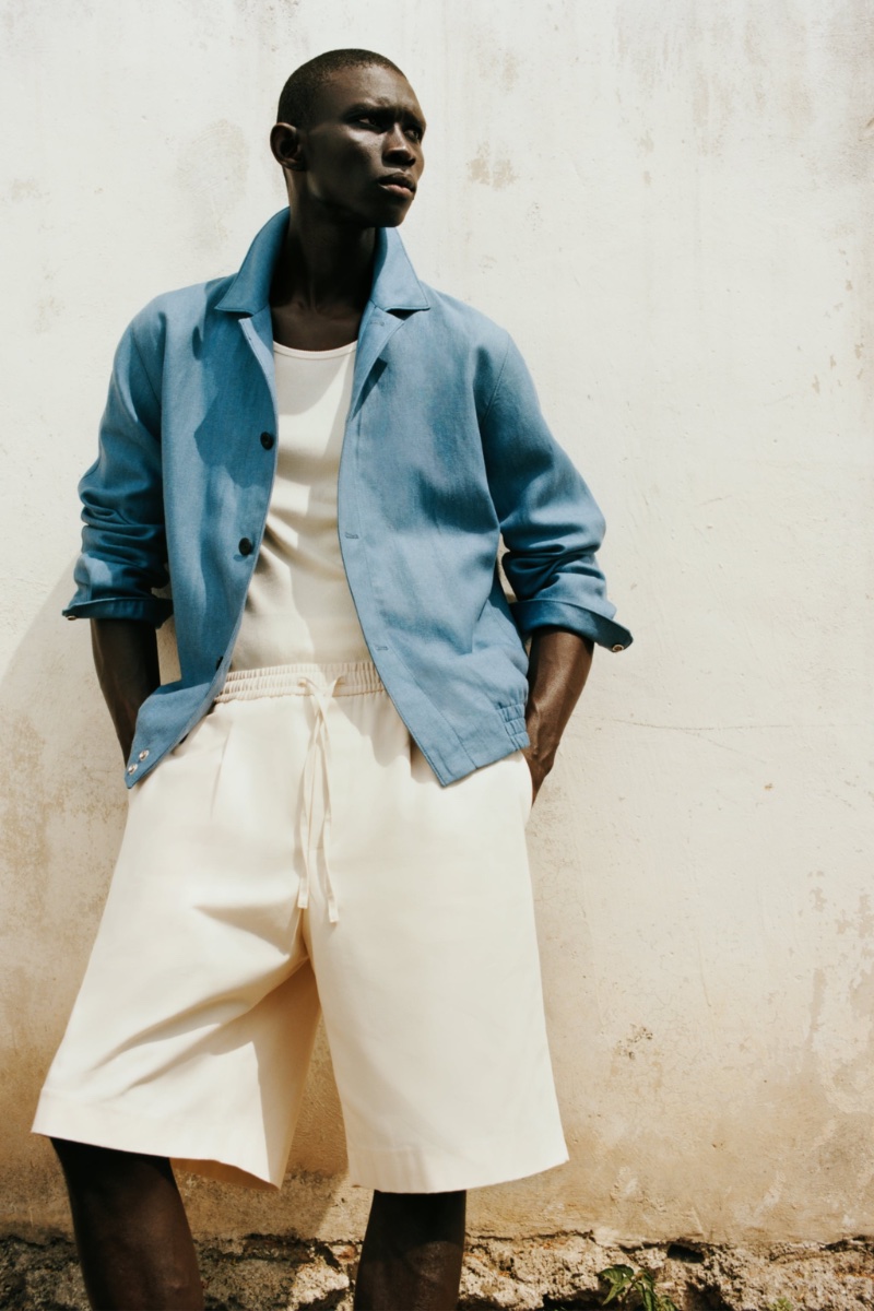 Fernando Cabral embraces linen style in Zara menswear. 