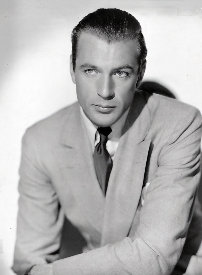 Gary Cooper wears a double-breasted blazer in a 1936 publicity photo for the film Morocco. » 1930s Men’s Fashion Guide: Style & the Pragmatic Decade Gary Cooper wears a double-breasted blazer in a 1936 publicity photo for the film Morocco.