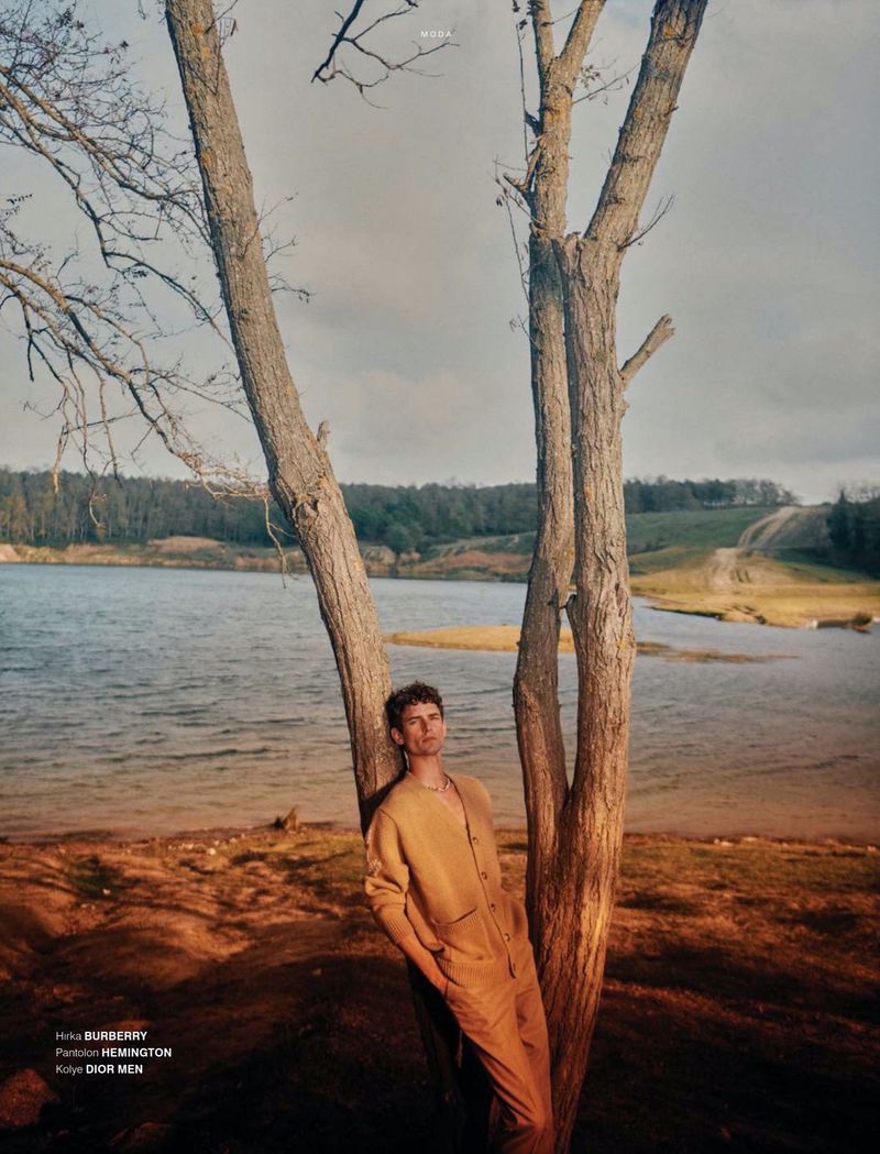 » Arthur Gosse Enjoys Golden Moments with L'Officiel Hommes Turkey Arthur Gosse LOfficiel Hommes Turkey 005