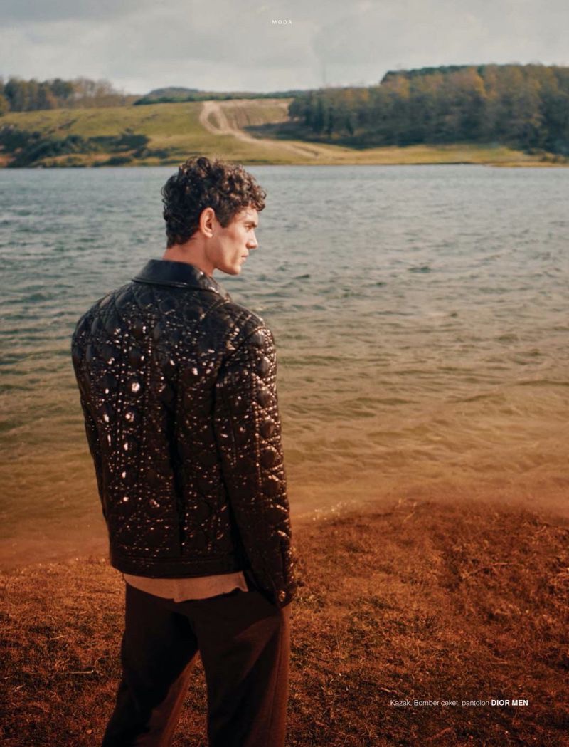 » Arthur Gosse Enjoys Golden Moments with L'Officiel Hommes Turkey Arthur Gosse LOfficiel Hommes Turkey 008