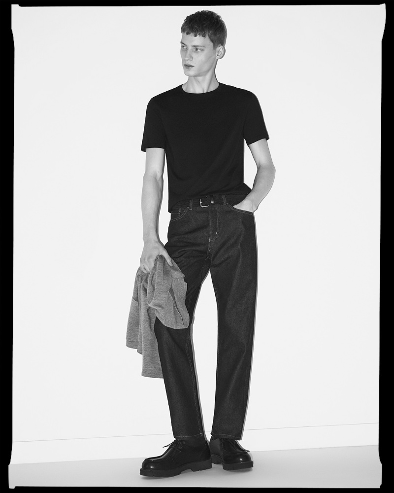 COS Regular Fit T-Shirt » The COS T-shirt Takes the Spotlight COS Regular Fit T-Shirt