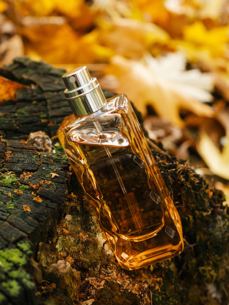 Cologne Bottle Woods » Seductive Scents: Unveiling the Allure of Men's Cologne Cologne Bottle Woods