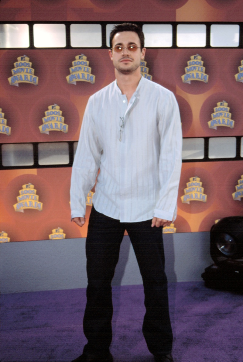 Freddie Prinze Jr MTV Movie Awards June 1 2002 Y2K Fashion