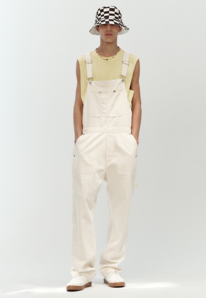 » H&M's Threefold Approach to Summer 2023 Style HM Men Summer 2023 Street Lookbook 005