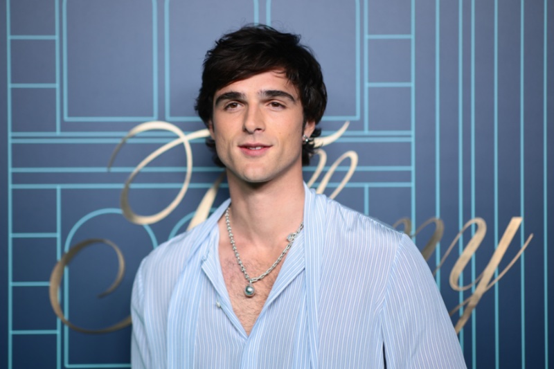 Jacob Elordi wears a Tiffany HardWear Small Wrap Pendant Necklace by Tiffany & Co. » Jimin, Jacob Elordi + More Celebrate with Tiffany & Co. Jacob Elordi wears a Tiffany HardWear Small Wrap Pendant Necklace by Tiffany & Co.
