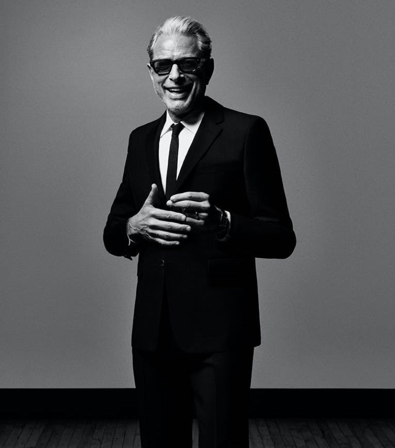 Jeff Goldblum wears the Jeff sunglasses by Jacques Marie Mage. » Jeff Goldblum for Jacques Marie Mage: Eccentric Elegance Jeff Goldblum wears the Jeff sunglasses by Jacques Marie Mage.