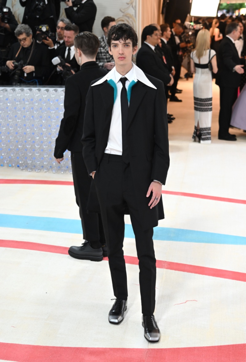 Kodi Smit-McPhee wears Prada to the 2023 Met Gala. 