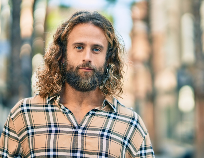 8 Modern Curly Hairstyles for Men (2023 Guide) - The Modest Man