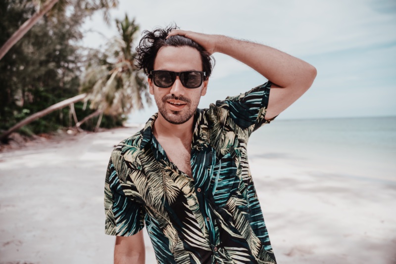 Man Beach Essentials Sunglasses » 6 Beach Essentials for a Day of Sun-Kissed Leisure Man Beach Essentials Sunglasses