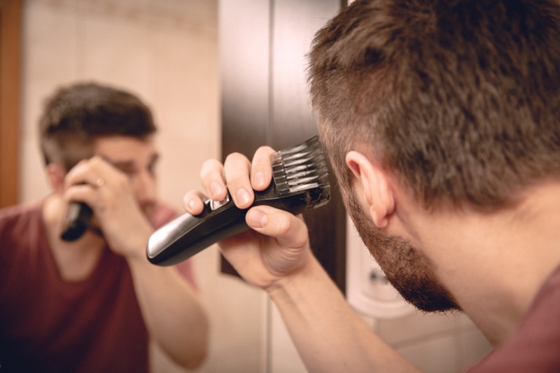 Man Hairclipper