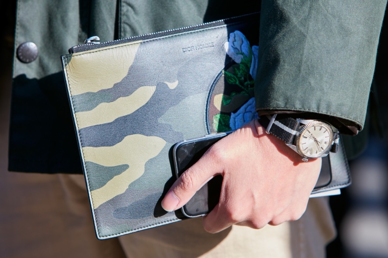 Man Wearing Rolex with NATO Strap » NATO Watch Straps: The Enduring Style of an Icon Man Wearing Rolex with NATO Strap