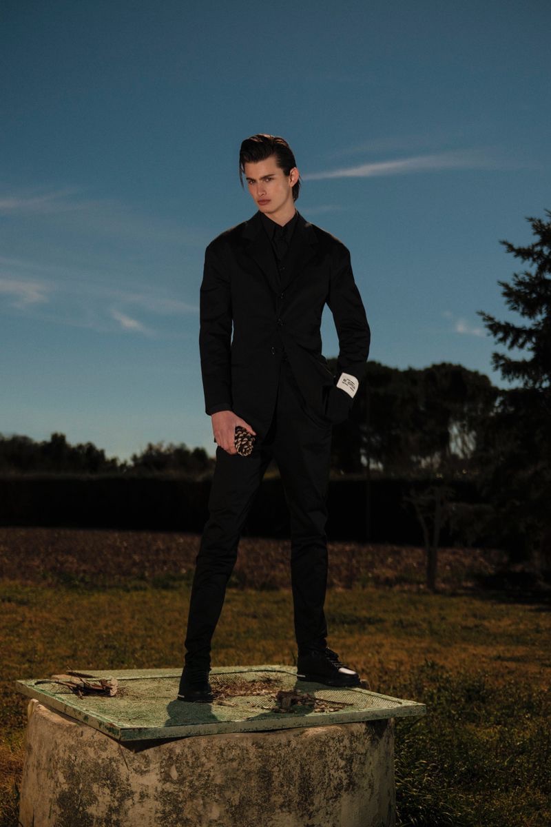 » Mark Vanderloo Jr. Embraces a Dark Edge for Numéro Netherlands Mark Vanderloo Jr Numero Netherlands 003