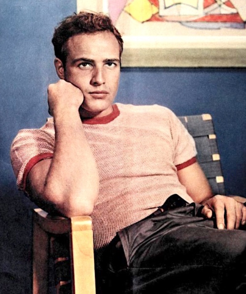 Marlon Brando wears a knit ringer tee.