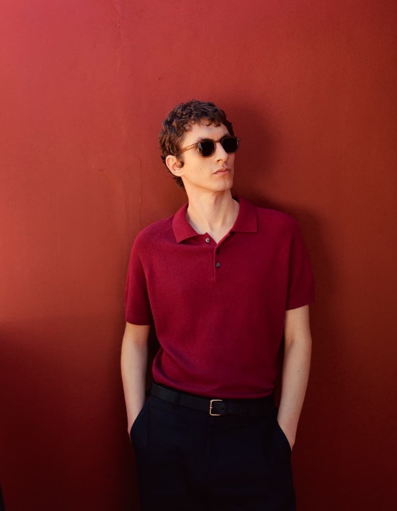 Connecting with Massimo Dutti, Henry Kitcher wears a polo-neck sweater. » Tropical Elegance: Massimo Dutti's Belize-Inspired Wardrobe Connecting with Massimo Dutti, Henry Kitcher wears a polo-neck sweater.