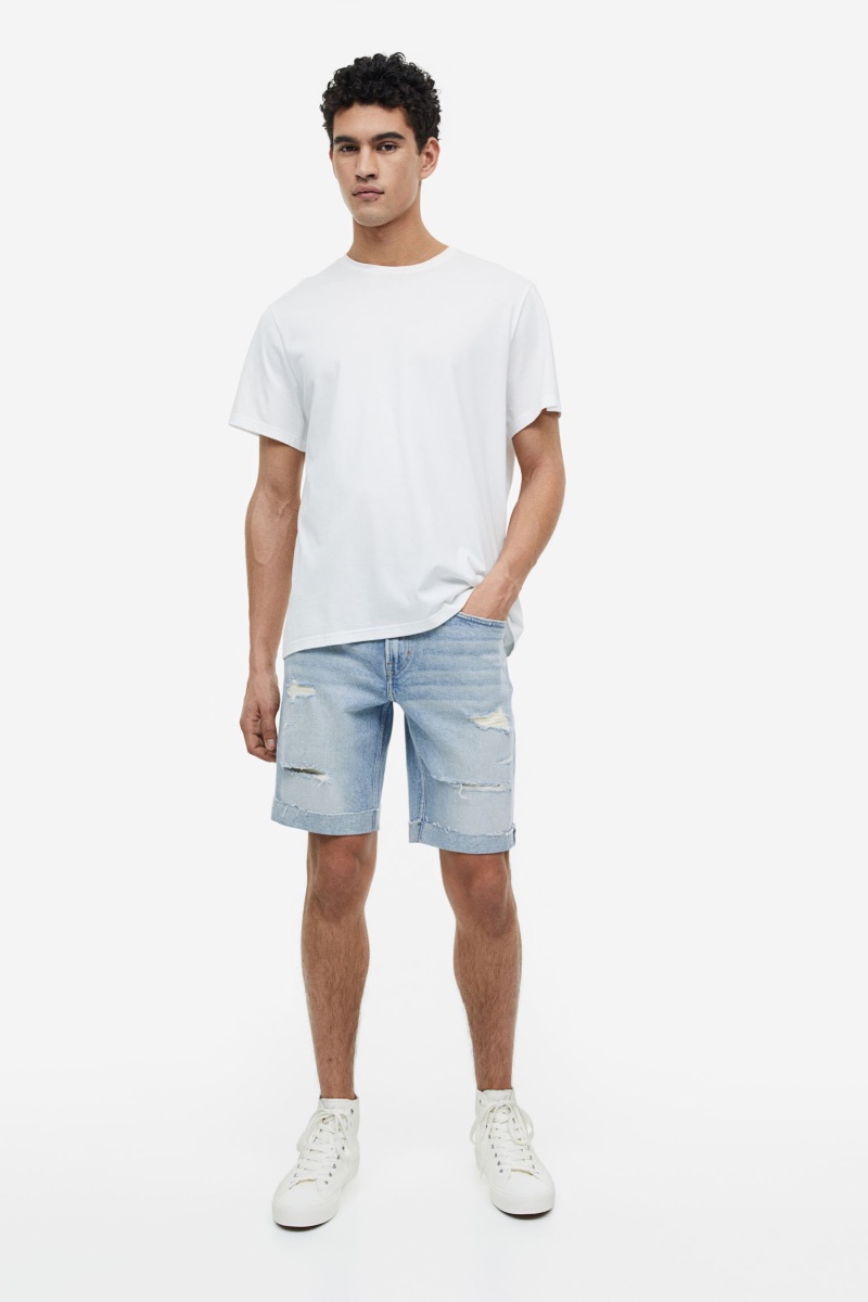 The Classic White: 3 New Ways to Style White Shorts This Summer 2019  Short  men fashion, Mens summer outfits, Mens fashion summer outfits