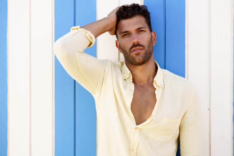 How To Wear A Short Sleeve Shirt - Moderrn Men's Guide