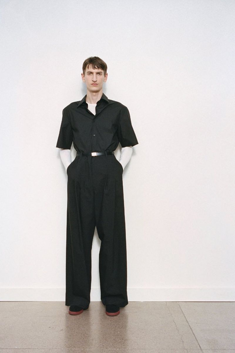 Minimalist Fashion Men The Row Fall Winter 2023 » Minimalist Style for Men: The Clean Aesthetic Minimalist Fashion Men The Row Fall Winter 2023