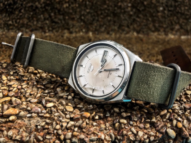 NATO Watch Strap Green Vintage SEIKO Cal7009 » NATO Watch Straps: The Enduring Style of an Icon NATO Watch Strap Green Vintage SEIKO Cal7009