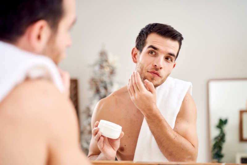 Natural Skincare Men Moisturize