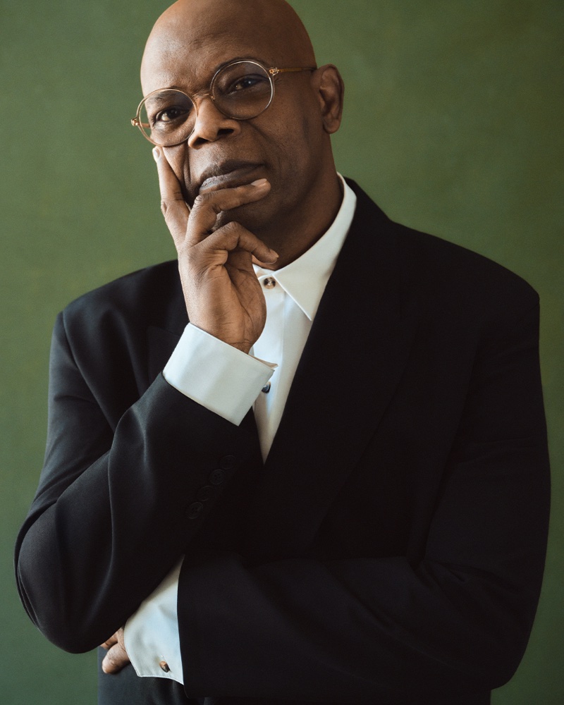 Embracing quiet luxury, Samuel L. Jackson dons a double-breasted blazer by The Row with a Fear of God shirt. » Samuel L. Jackson Sits for Mr Porter, Reflects on Career Embracing quiet luxury, Samuel L. Jackson dons a double-breasted blazer by The Row with a Fear of God shirt.