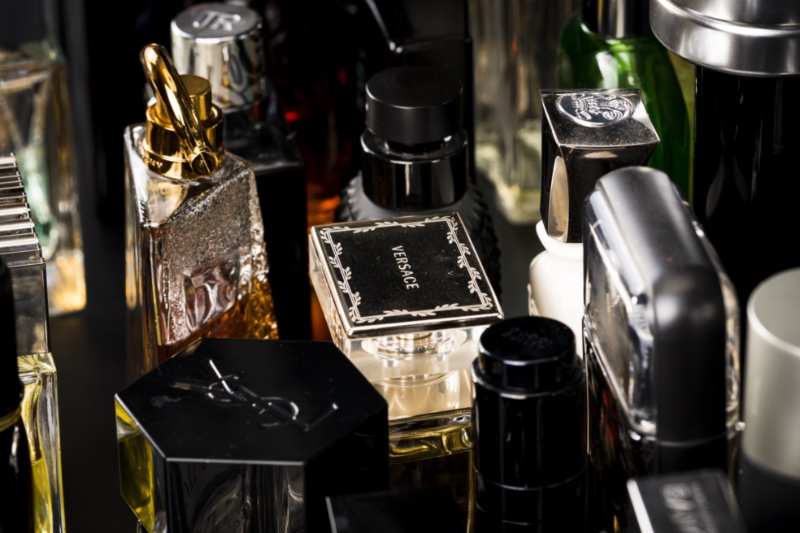 Scent Layering Men » The Art of Scent Layering: A Guide for Gentlemen Scent Layering Men