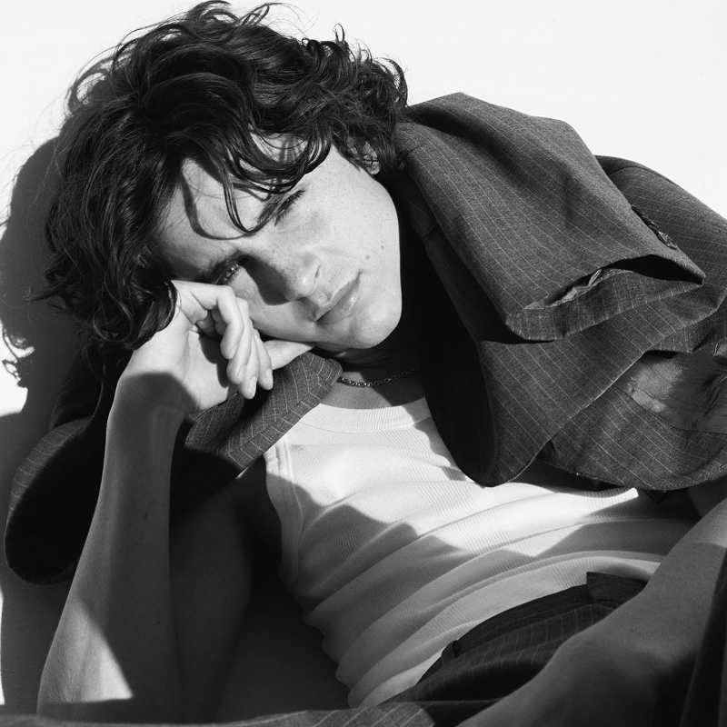 Actor Timothée Chalamet is the new Bleu de Chanel ambassador and campaign star. » Timothée Chalamet is Bleu de Chanel's New Ad Star Actor Timothée Chalamet is the new Bleu de Chanel ambassador and campaign star.