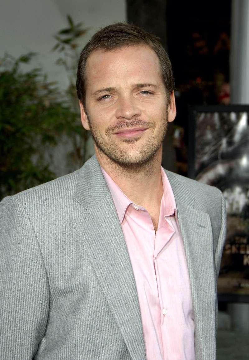 2000s Fashion Men Millennial Pink Peter Sarsgaard