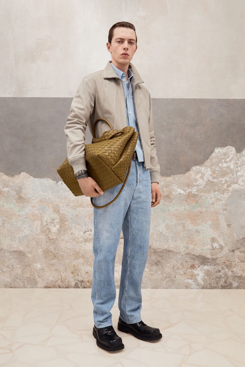 Discover BOTTEGA VENETA Spring Summer 2023 Collection