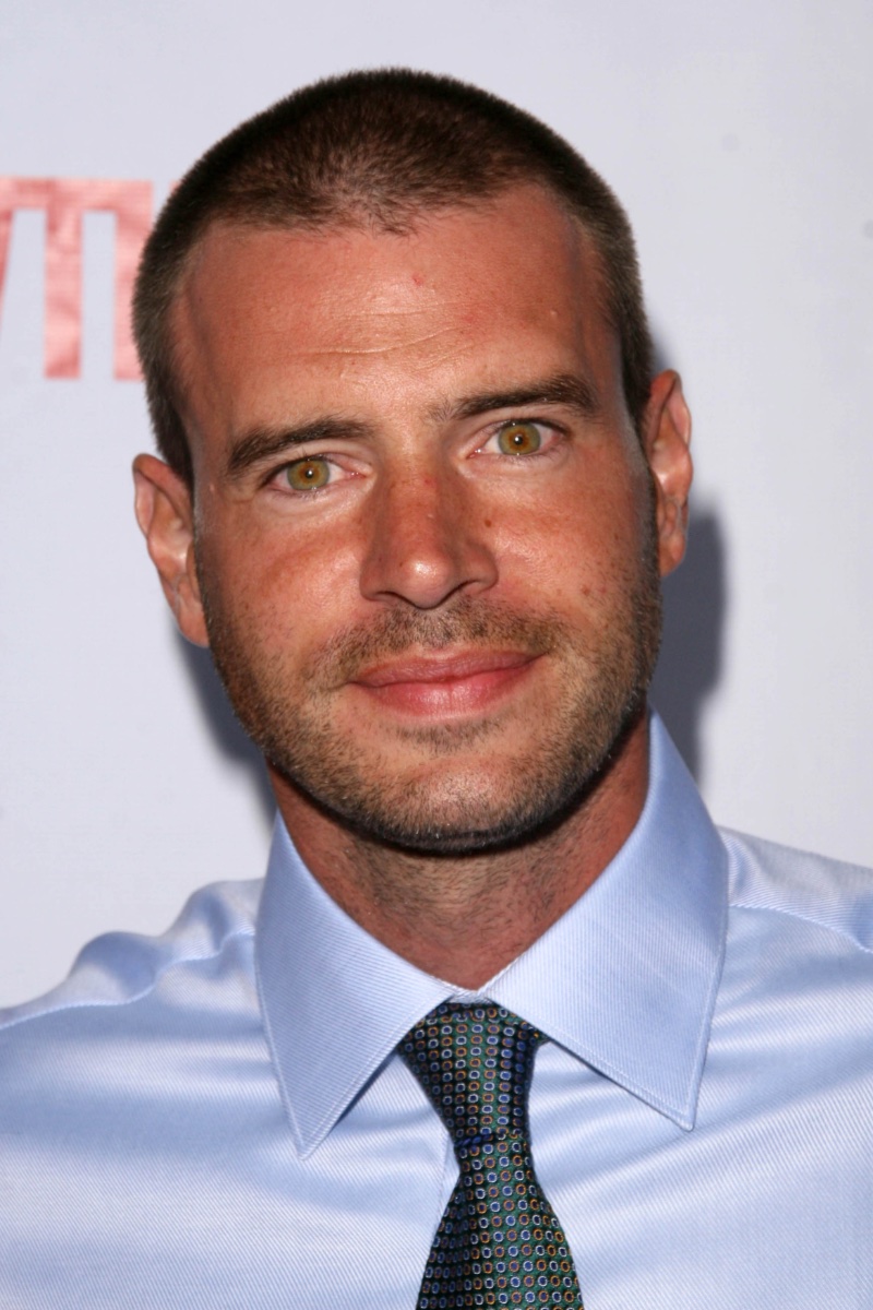 Scott Foley pictured with the Burr Cut. » 15 Buzz Cut Styles for Men: The Different Haircut Lengths Scott Foley pictured with the Burr Cut.