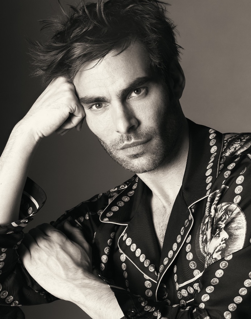 Jon Kortajarena appears in Dolce & Gabbana's fall-winter 2023 Roma campaign.