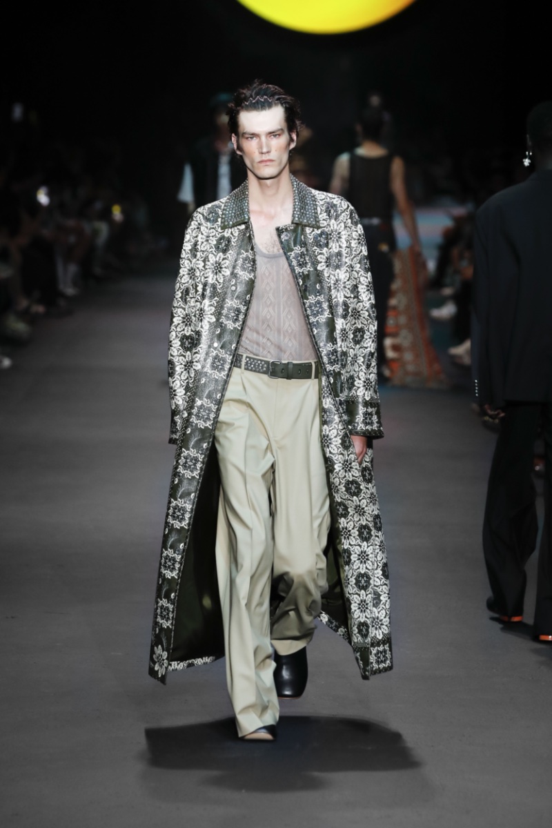 Etro Spring 2023 Ready-to-Wear Collection in 2023