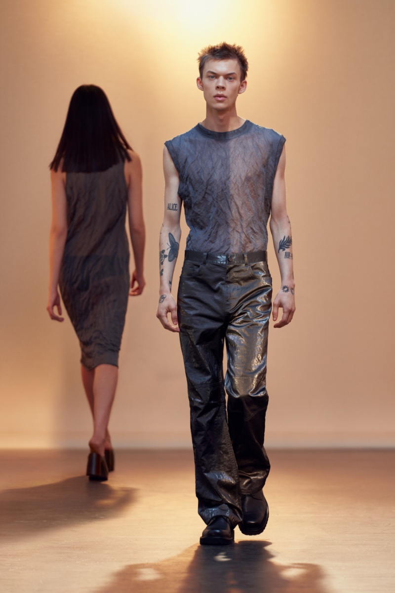 Filippa K Spring 2024: 90s Minimalism Resurfaces