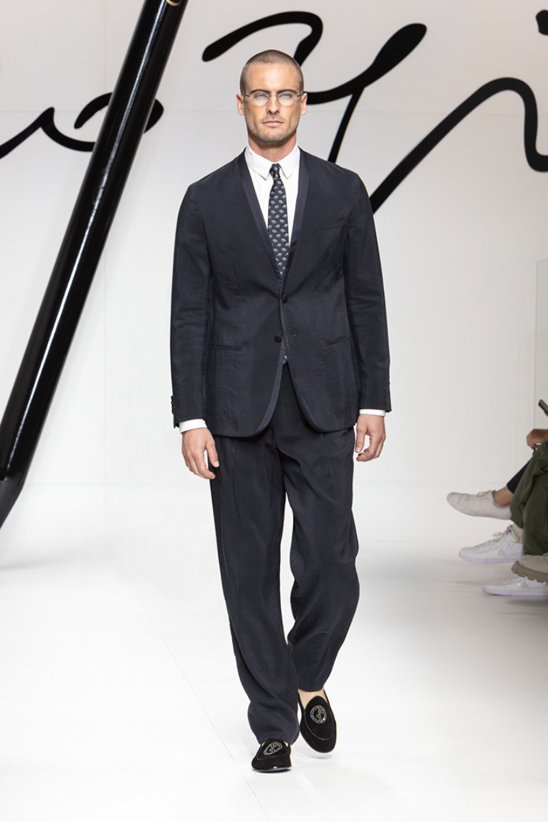 Giorgio Armani Spring Summer 2024 Collection Men 001