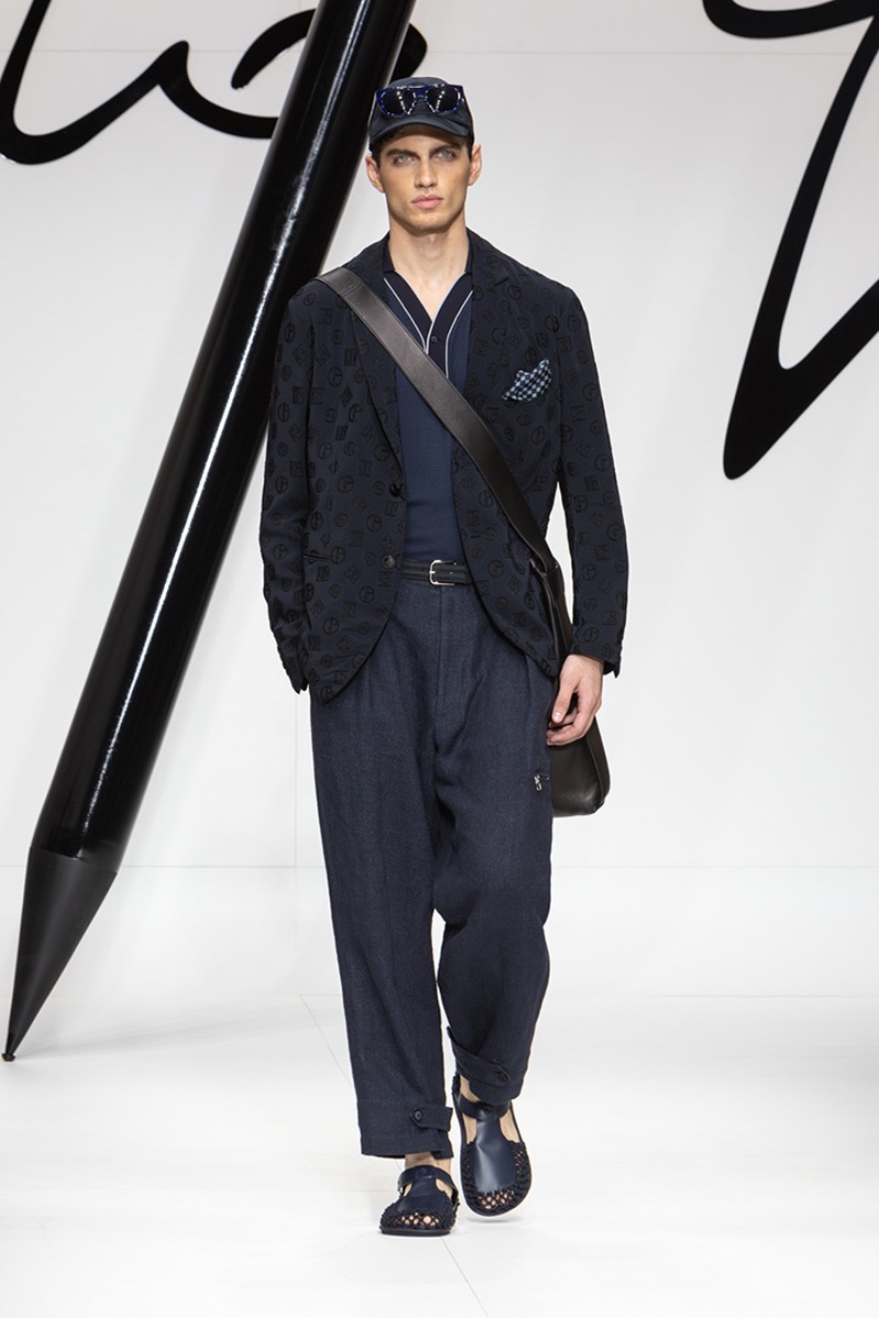 Giorgio Armani Spring 2024: Weaving a Story