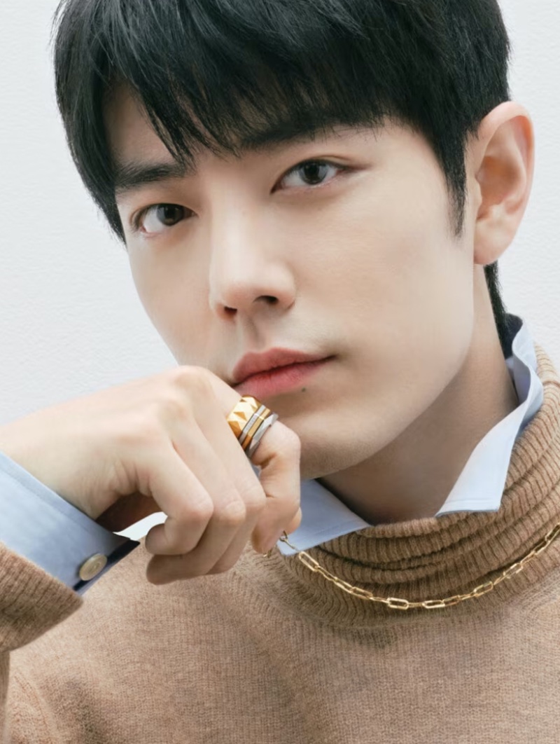 Mesmerizing with a ring and necklace, Xiao Zhan appears in the Gucci Link to Love campaign. » Xiao Zhan Inspires in Gucci Link to Love Campaign Mesmerizing with a ring and necklace, Xiao Zhan appears in the Gucci Link to Love campaign.
