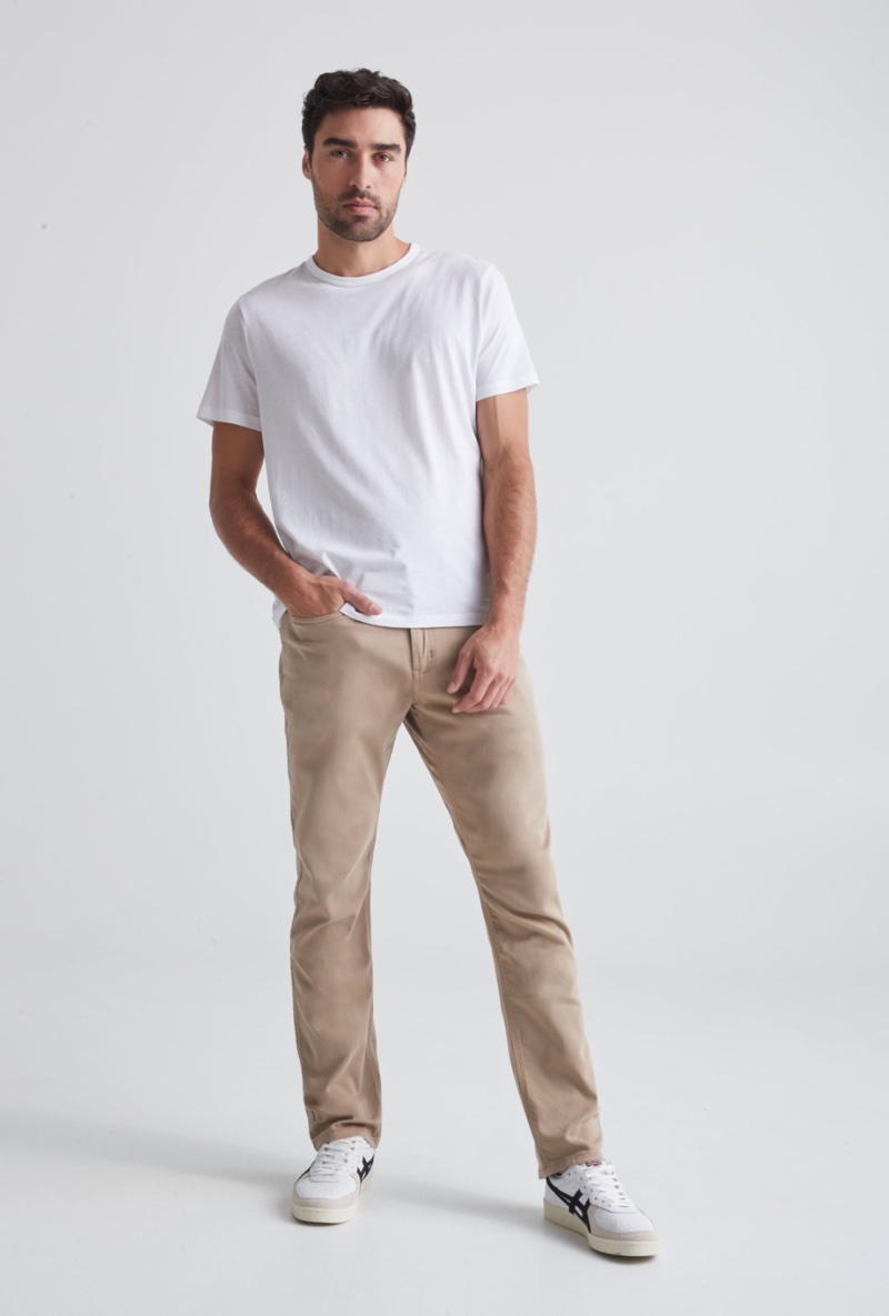 Khaki Pants for Men: The Best Options & How to Wear Them